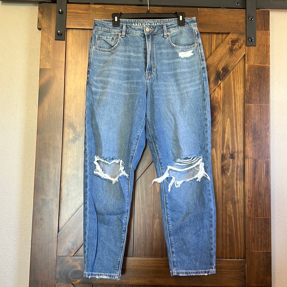 AE Mom Jean